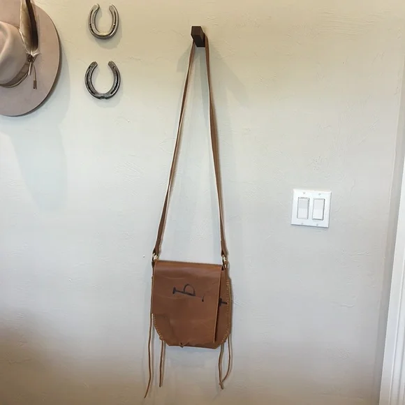 Hand made leather crossbody bag, one of a kind - Picture 2 of 5